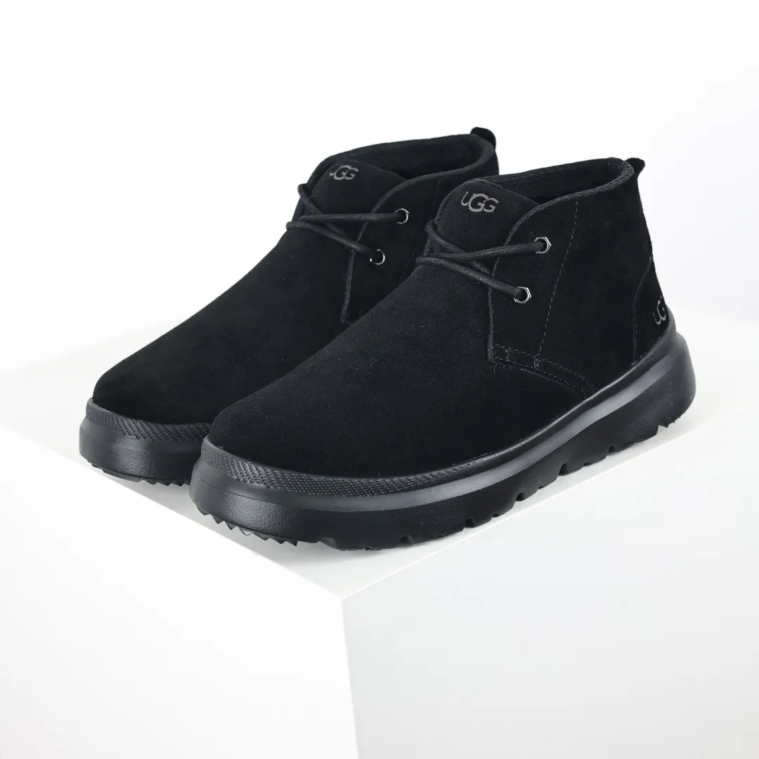 Pick up locally 💰500 Core recommended good price It is a very suitable choice for home furnishings. In the new year, uug launched a series of styles, which are partial to the preferences of young consumers and have also moved to the forefront of fashion trends. Shoe body material: water-repellent coated suede upper, 17 mm UGGPURE™ implantable wool insole, lightweight non-slip and comfortable rubber outsole, with brand LOGO and trademark, with full packaging Size: 40 41 42 43 44